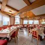 Hotel Alexanderhof 4*