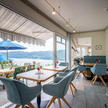 Hotel Alexanderhof 4*