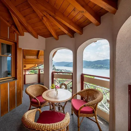 Hotel Alexanderhof 4*