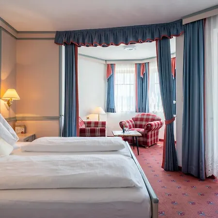 Hotel Alexanderhof 4*