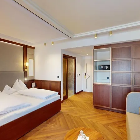 Hotel Alexanderhof Millstatt