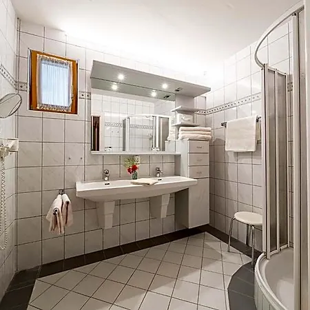 Alexanderhof Hotel 4*