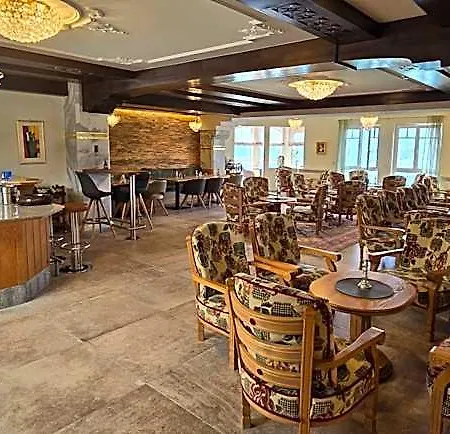 Alexanderhof Hotel 4*