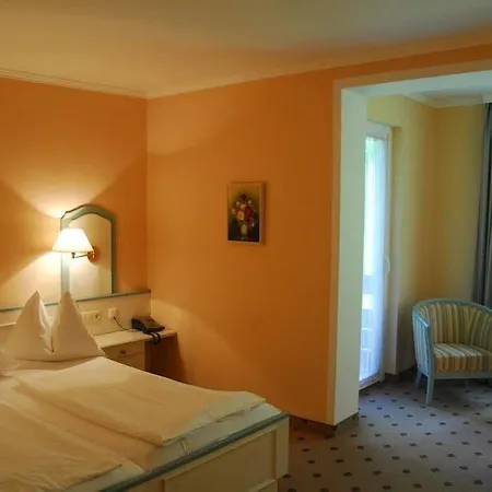 Alexanderhof 4*