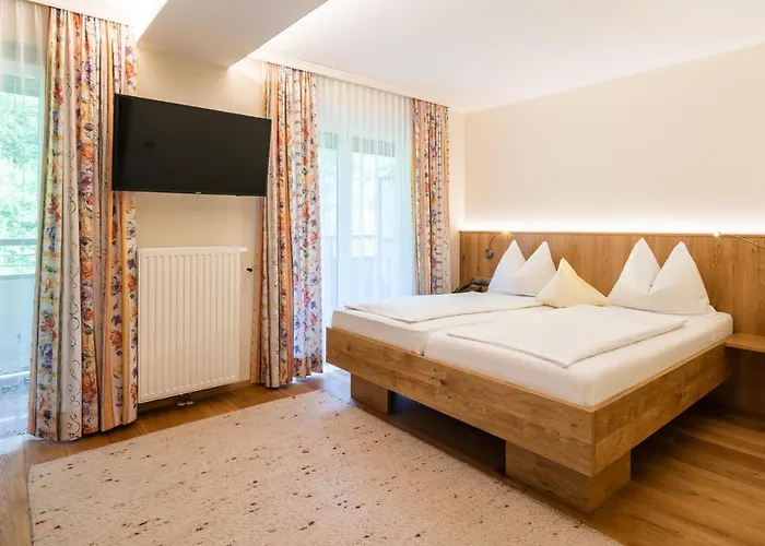 Alexanderhof Hotel 4*