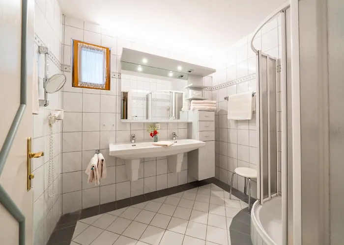 Alexanderhof Hotel 4*