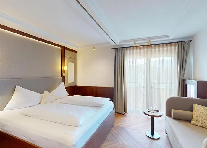 Hotel Alexanderhof 4*