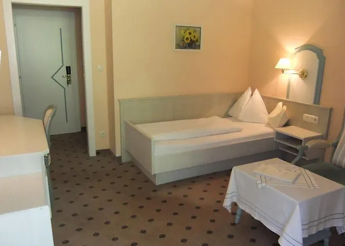 Alexanderhof Hotel 4*